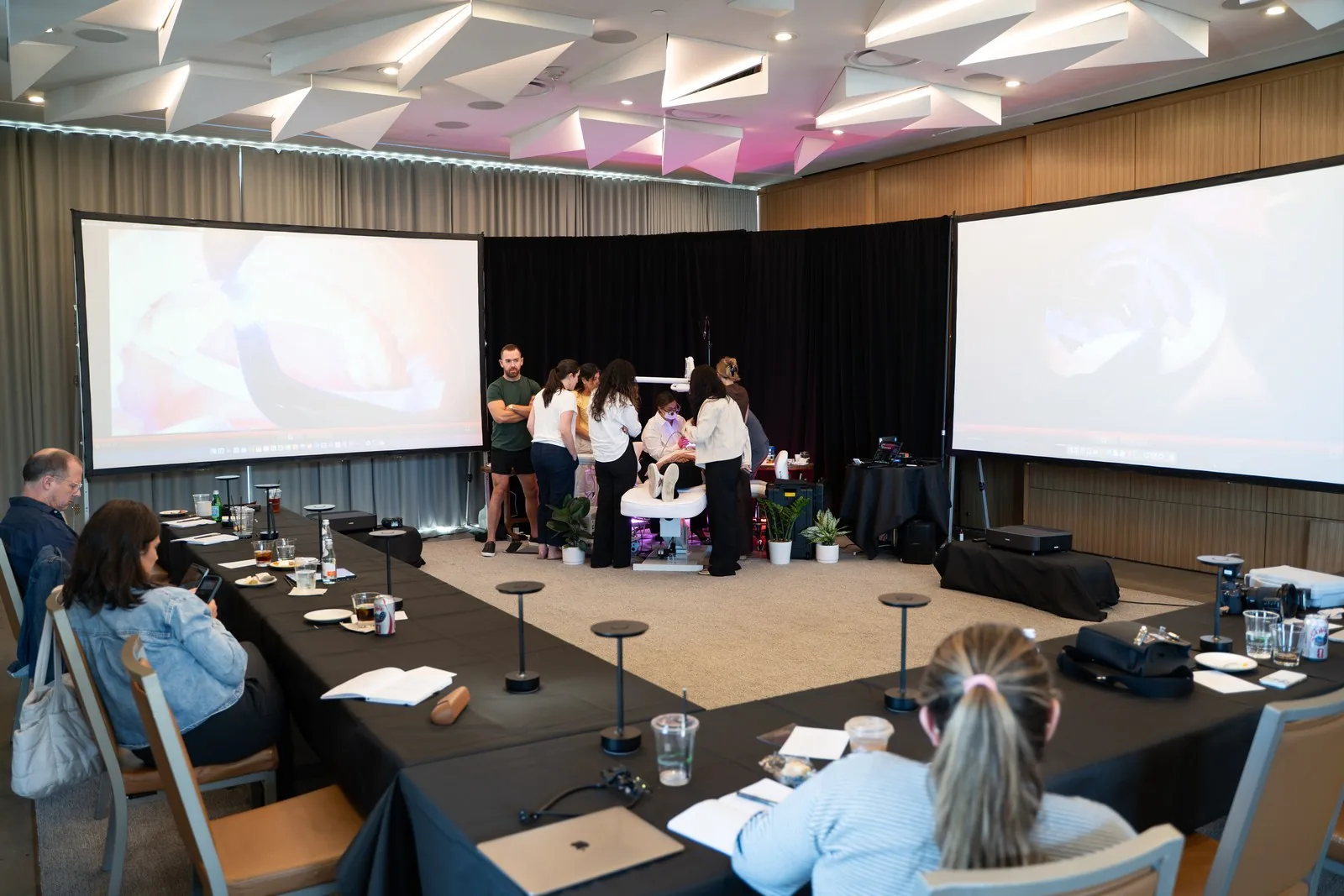 A clinical session for Art of Ceramic alumni at IGNITE 2026 in Los Angeles
